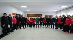 Vali Çiçek, Başarılı Judocuları ve Antrenörlerini Ağırladı