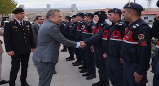 Vali Hayrettin Çiçek Jandarma Komutanlığını Ziyaret Etti
