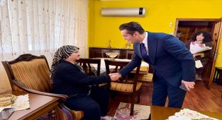 Alanya Kaymakamı Öztürk, Kıbrıs Gazisi Yusuf Akbulut'u Ziyaret Etti