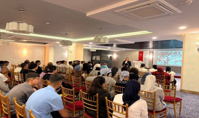Alanya'da Marin Otel Personeline Dijital Dünya Semineri