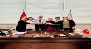 Antalya Eğitim ve Araştırma Hastanesi Hemşirelik Eğitiminde Dijital Dönüşümle Ödül Aldı