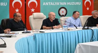 Antalya Emniyet Müdürü Zağimoğlu Başkanlığında Haftalık Değerlendirme Toplantısı Yapıldı