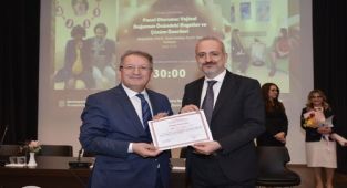 Antalya'da Anne ve Bebek Dostu Hastane Sempozyumu Düzenlendi