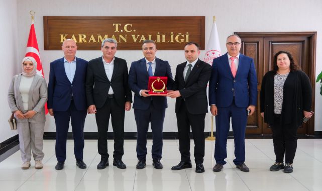 Büro Memur-Sen Yöneticileri Karaman Valisi Hayrettin Çiçek'i Ziyaret Etti