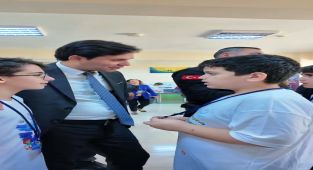 Karaman Valisi Hayrettin Çiçek, Bilim Fuarı'nı Ziyaret Etti