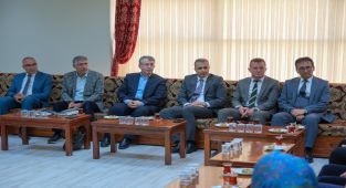 Karaman Valisi Hayrettin Çiçek, Eğitime Destek Platformu Toplantısına Katıldı