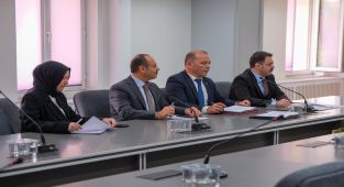 Karaman Valisi Hayrettin Çiçek, Halk Günü'nde Vatandaşlarla Buluştu