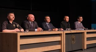 Karaman'da Okul Güvenliği Toplantısı: Vali Çiçek Başkanlığında Tedbirler Değerlendirildi