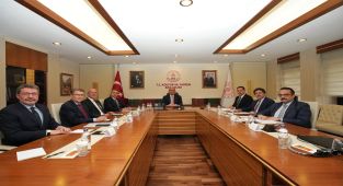 Türk Dili ve Kültürünün Geleceği Tartışıldı