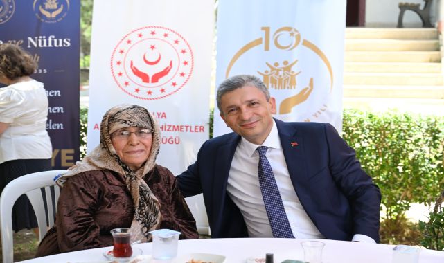Antalya'da '3 Kuşak Bir Arada' Programı: Valilik ve Aile Bakanlığı Buluşması