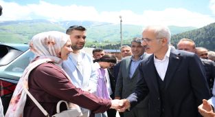 Bakan Uraloğlu Trabzon'da Bayram Buluşmaları Gerçekleştirdi