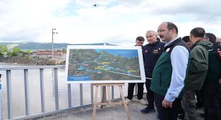 DSİ Genel Müdürü ve Bakan Yardımcısı Turhal'da Yeşilırmak'ta İnceleme Yaptı