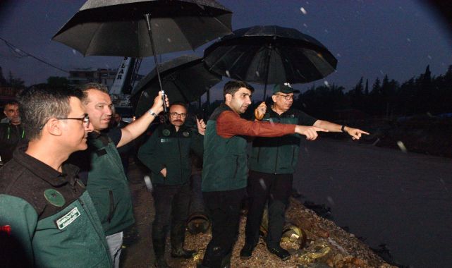 Hatay'da Asi Nehri'nde Taşkın Riskine Karşı İnceleme Yapıldı