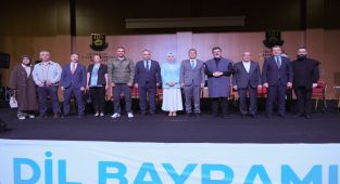 Karaman'da 749. Türk Dil Bayramı Etkinlikleri: Vali Çiçek Meydan Meşkleri'ne Katıldı