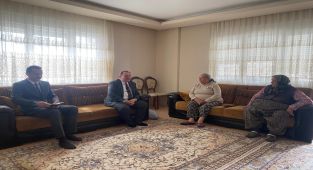 Muratpaşa Kaymakamı İhsan Kara, Şehit Ailesi ve Gazi Vural'ı Ziyaret Etti