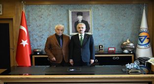 Ulaştırma ve Altyapı Bakanı Uraloğlu'ndan Avrasya Üniversitesi Başkanı'na Taziye Ziyareti