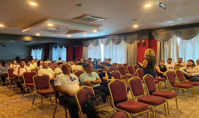 Alanya'da Otel Personeline Aile Yaşam Becerileri Semineri Verildi