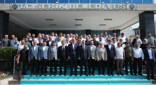 Bakan Ersoy'dan Yerel Yönetimlerle İstişare: Antalya'nın İhtiyaçları ve Yatırımlar Değerlendirildi