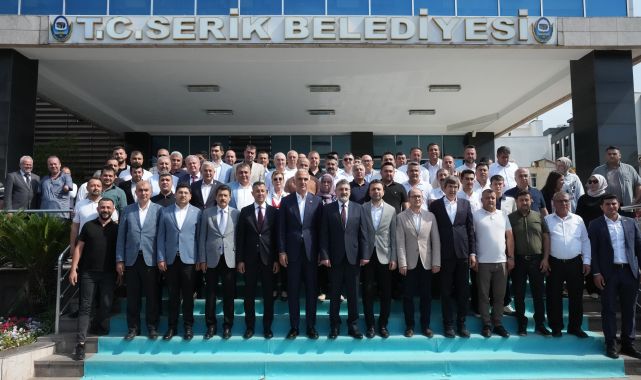 Bakan Ersoy'dan Yerel Yönetimlerle İstişare: Antalya'nın İhtiyaçları ve Yatırımlar Değerlendirildi