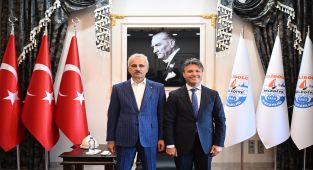 Bakan Uraloğlu, Gelibolu'da Yeni Feribot İskelesi ve İlçenin İhtiyaçlarını Değerlendirdi