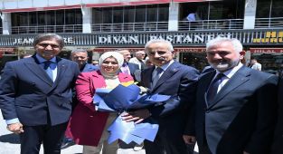 Bakan Uraloğlu Gümüşhane'de AK Parti İl Başkanlığını Ziyaret Etti