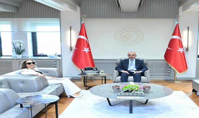 Bakan Uraloğlu'ndan Antalya İçin Turizm Çalışmaları Vurgusu