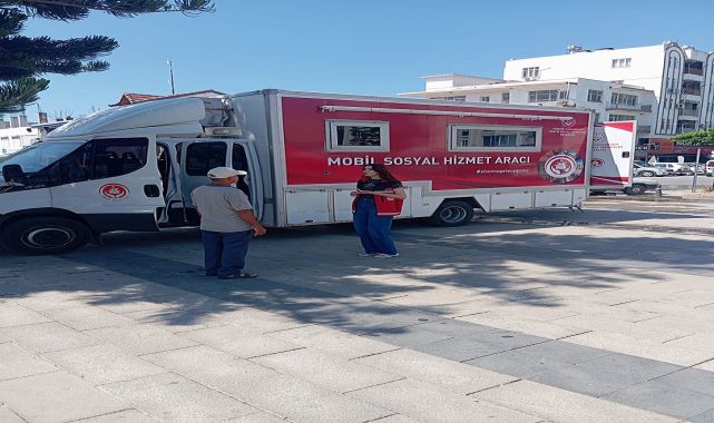 Kumluca'da Mobil Sosyal Hizmet Aracı Vatandaşlarla Buluştu