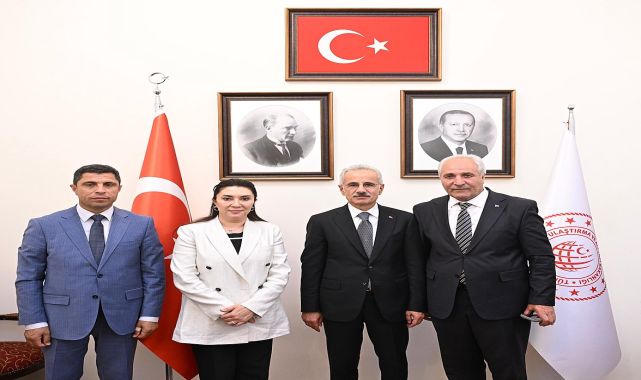 Ulaştırma Bakanı Uraloğlu: Ağrı İçin Çalışmaya Devam
