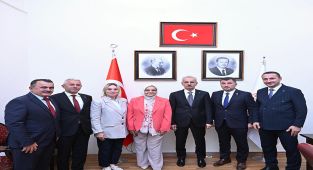 Ulaştırma Bakanı Uraloğlu, Düzce Heyetiyle TBMM'de Buluştu
