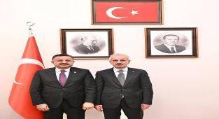Ulaştırma Bakanı Uraloğlu, Şanlıurfa Milletvekili Başak ile TBMM'de Buluştu