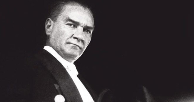 Büyük Önder Atatürk'ü anıyoruz
