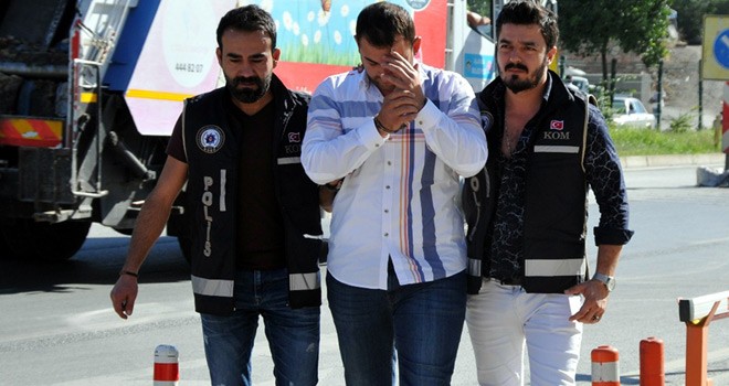 Tefecilerinin Üzerinden Çıkan Çıkana