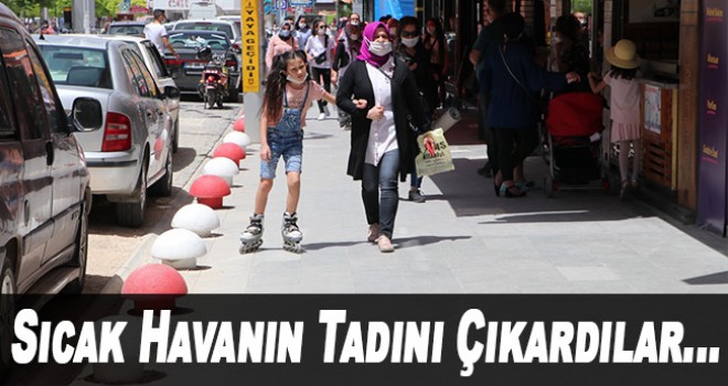 Çocuklar yeniden sıcak havanın tadını çıkardı