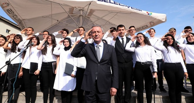 Milli Savunma Bakanı Hulusi Akar