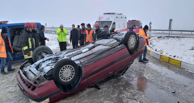 Konya'da otomobil devrildi: 2 yaralı