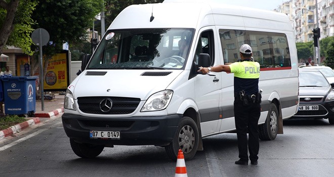 Okul Servisleri Denetim Altında