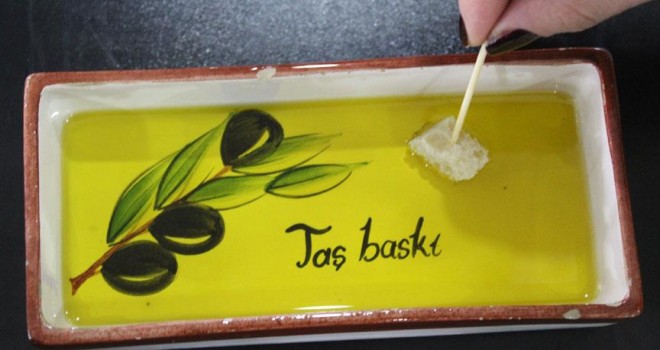 Zeytinyağı Yağ Değil, Meyve Suyudur