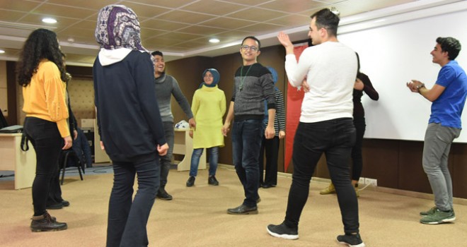 Doğaçlama Tiyatro Atölyesinden Kısa Oyunlar