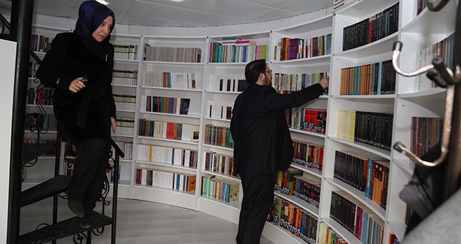 Aksaray'da bilgi evine vatandaşlardan ilgi