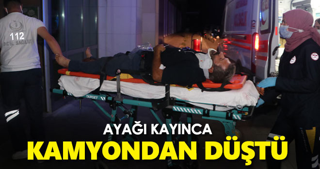 Karaman'da kamyon kasasından düşen şahıs yaralandı