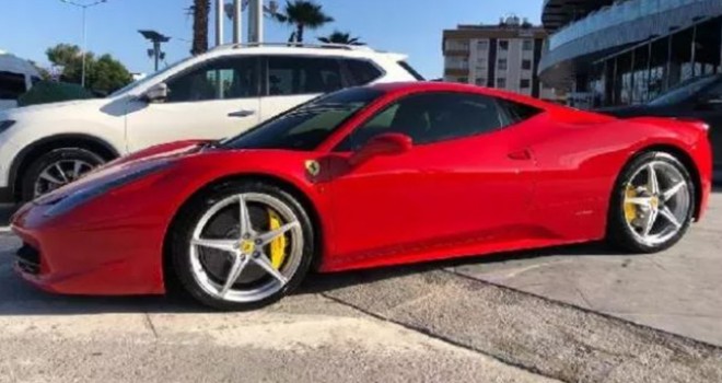 Ferrari Sahibi 1000 TL'lik Yardım İstedi