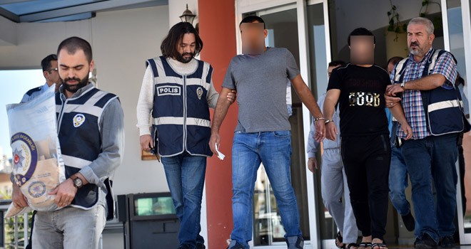 Mersin'de sahte altın operasyonu: 9 gözaltı