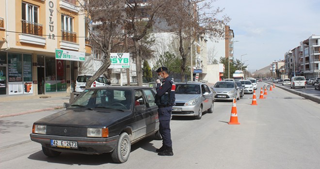 Karapınar'da jandarmadan Kovid-19 tedbirleri
