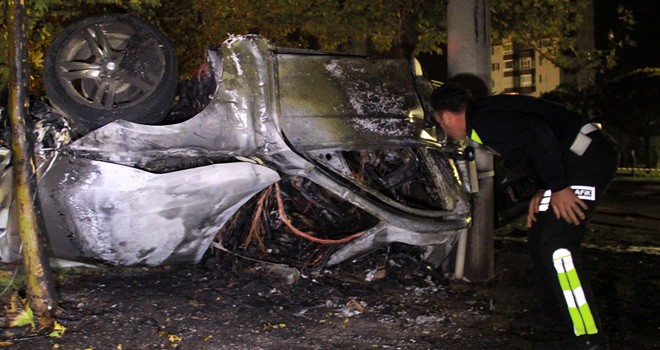 Önce Kaza Yaptı Sonra Alev Alev Yandı