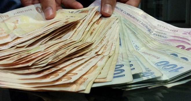 Emeklilere 2018'de çifte zam