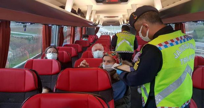 Üç haftalık kısıtlama öncesi seyahat edecekler dikkat!
