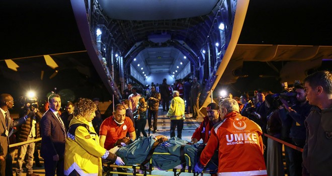 Somali'deki Bombalı Saldırıda Yaralananlar Türkiye'ye Getirildi