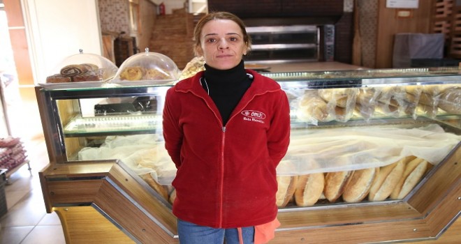 Lavaboyu kullanma bahanesiyle hırsızlık güvenlik kamerasında