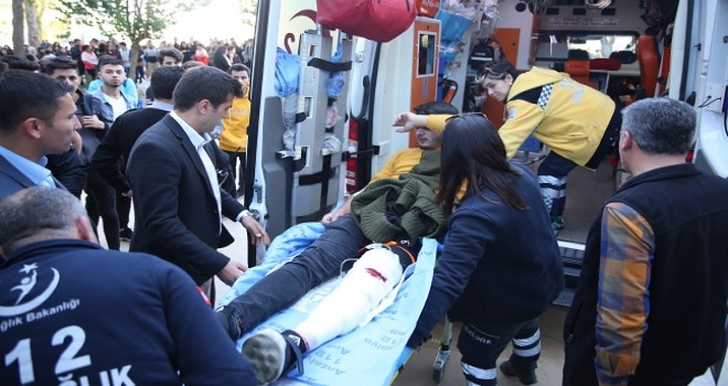 Üniversite öğrencisi bıçaklı kavgada yaralandı