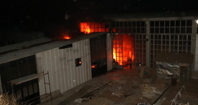 Mobilya Fabrikasında Yangın